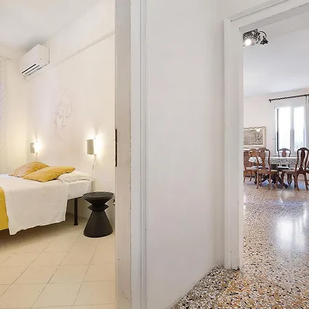 بيت للعطل Biennale Near San Marco